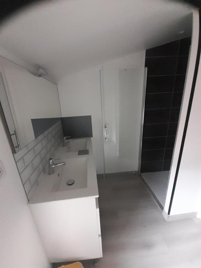 Les Trois Rivieres Apartment Satillieu Екстериор снимка