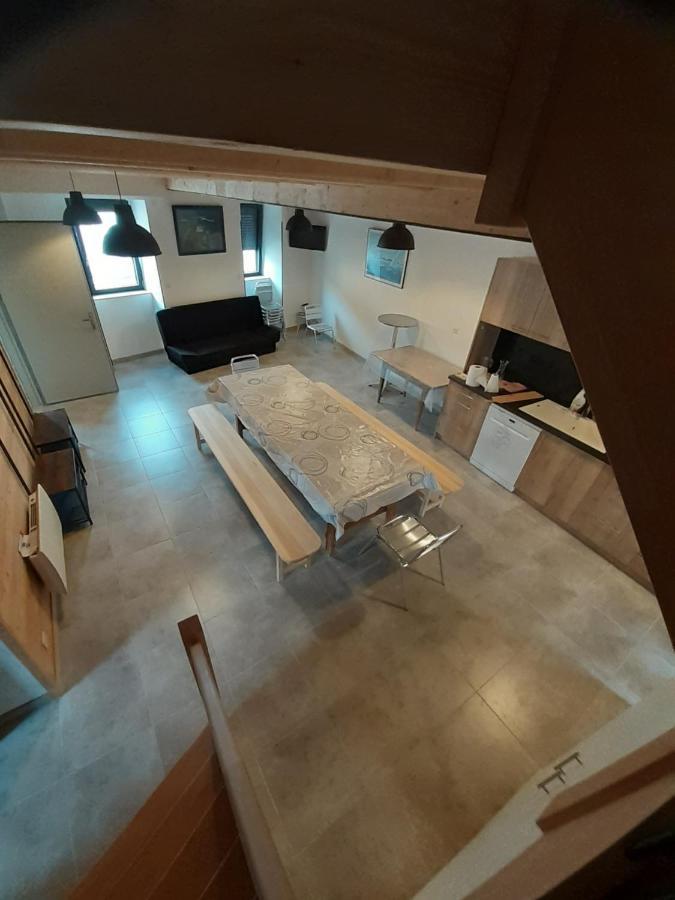 Les Trois Rivieres Apartment Satillieu Екстериор снимка